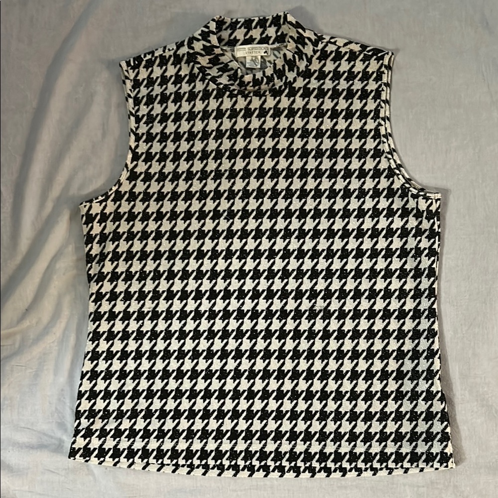 Petite Sophisticate Black & White Houndstooth Sleeveless Top w Mock Turtleneck